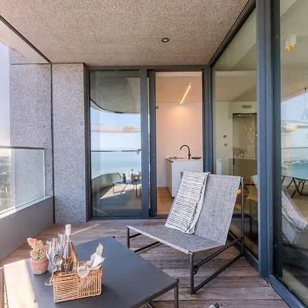 Huswell - Stunning With Breathtaking Views Ostende